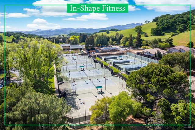 3327 Colonial Ct, Fairfield, CA 94534