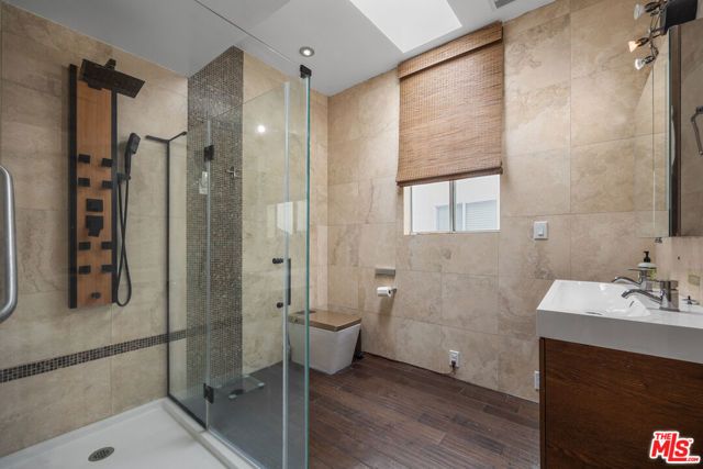 8740 Wonderland Avenue, Los Angeles, CA 90046