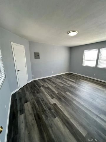 6517 Avalon Boulevard 4, Los Angeles, CA 90003