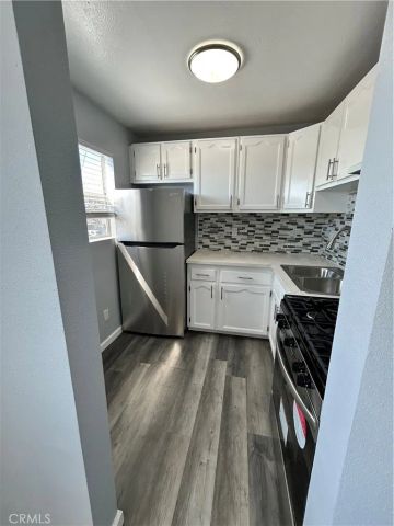 6517 Avalon Boulevard 4, Los Angeles, CA 90003