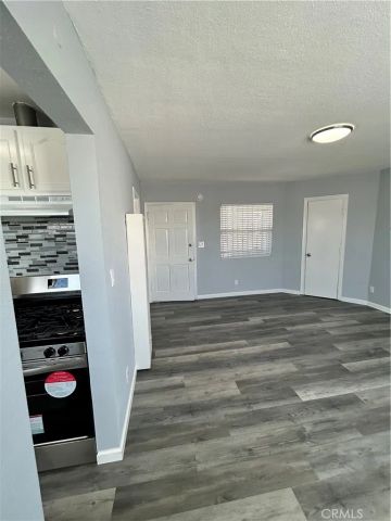 6517 Avalon Boulevard 4, Los Angeles, CA 90003