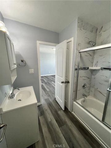 6517 Avalon Boulevard 4, Los Angeles, CA 90003