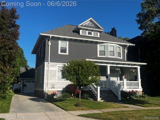 1023 Ontario Street, Port Huron, MI 48060