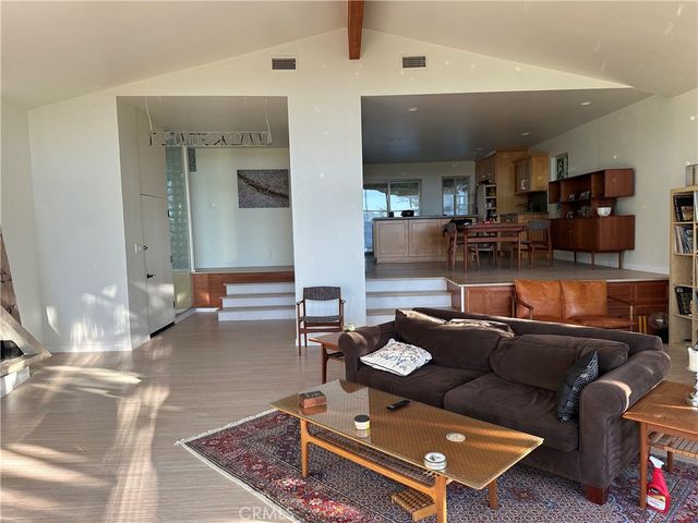 5177 Llano Drive, Los Angeles, CA 91364