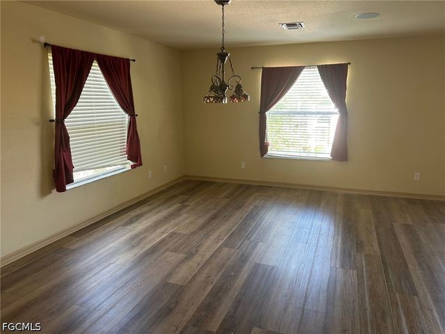 20650 Torre Del Lago ST, Estero, FL 33928