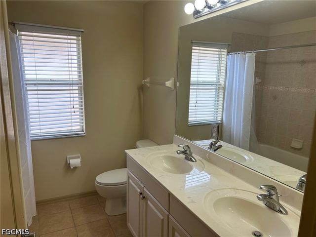 20650 Torre Del Lago ST, Estero, FL 33928