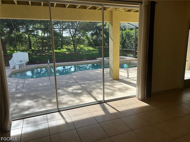 20650 Torre Del Lago ST, Estero, FL 33928