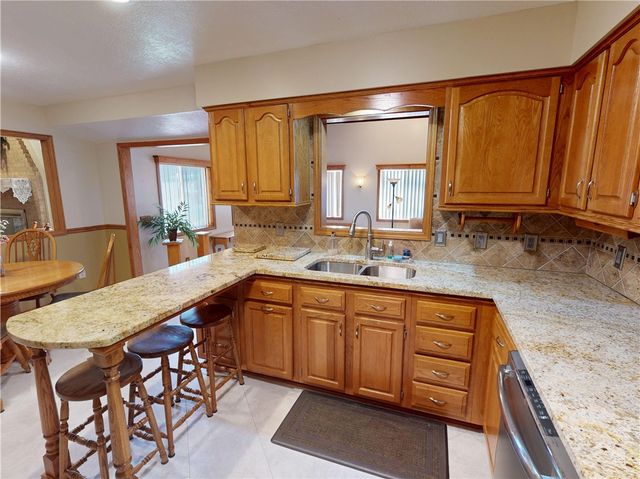 196 S Benbrook Rd, Center Twp, PA 16001