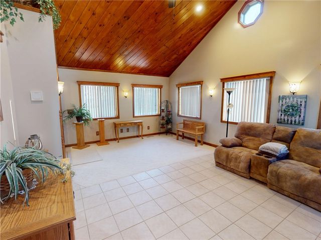 196 S Benbrook Rd, Center Twp, PA 16001