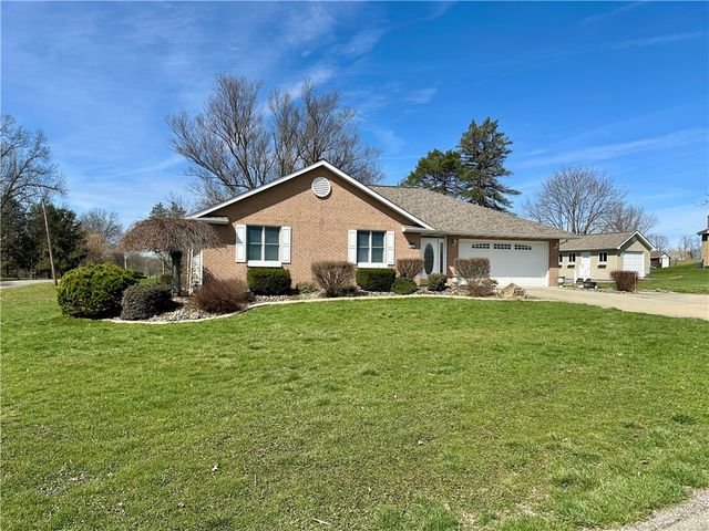 196 S Benbrook Rd, Center Twp, PA 16001