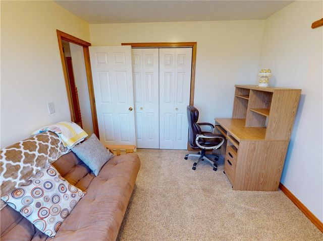 196 S Benbrook Rd, Center Twp, PA 16001