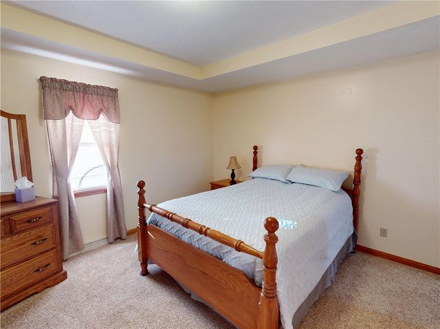 196 S Benbrook Rd, Center Twp, PA 16001