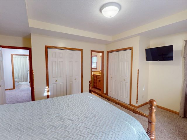 196 S Benbrook Rd, Center Twp, PA 16001