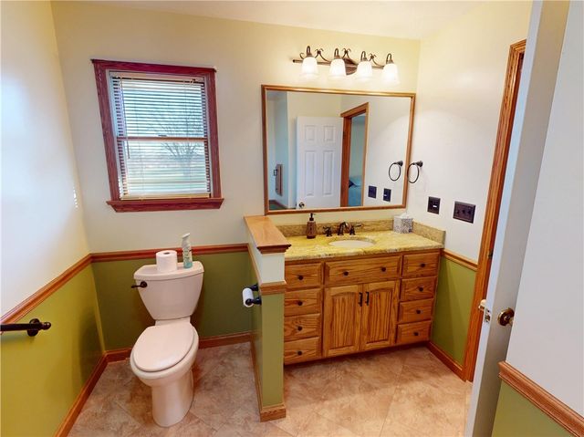 196 S Benbrook Rd, Center Twp, PA 16001