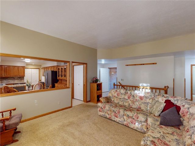 196 S Benbrook Rd, Center Twp, PA 16001