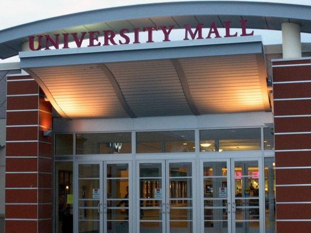 248 Laurel Hill Drive, South Burlington, VT 05403