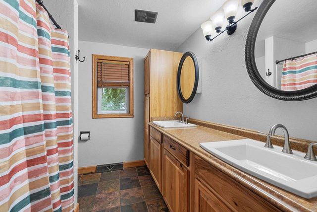 2925 DEVROY LANE, Green Bay, WI 54313