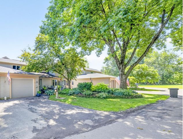 70 Walden Pond Drive, Nashua, NH 03064