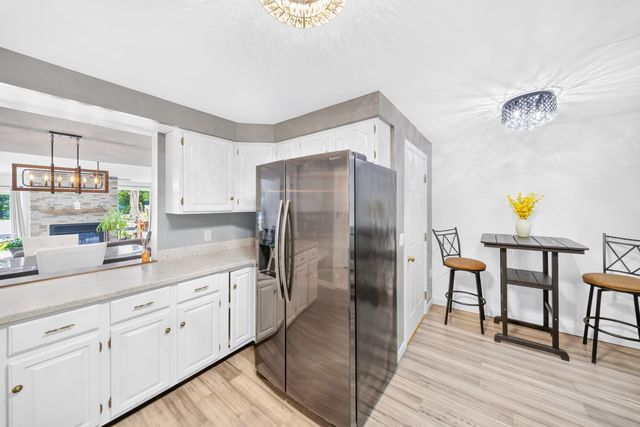 70 Walden Pond Drive, Nashua, NH 03064