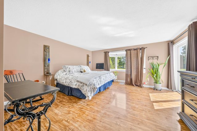 70 Walden Pond Drive, Nashua, NH 03064