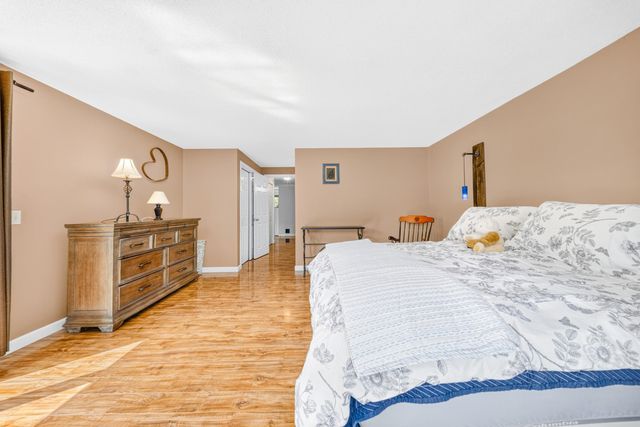 70 Walden Pond Drive, Nashua, NH 03064