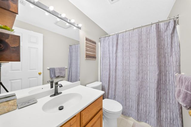 70 Walden Pond Drive, Nashua, NH 03064