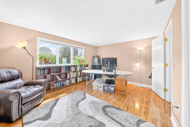 70 Walden Pond Drive, Nashua, NH 03064