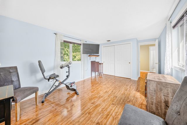 70 Walden Pond Drive, Nashua, NH 03064
