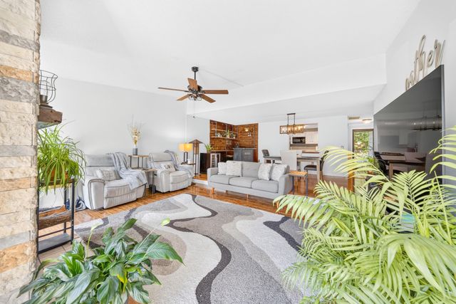 70 Walden Pond Drive, Nashua, NH 03064