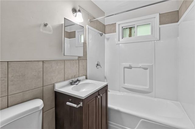 1420 E 82nd Street, Kansas City, MO 64131
