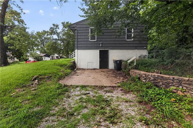 1420 E 82nd Street, Kansas City, MO 64131