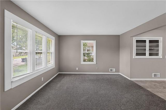 1420 E 82nd Street, Kansas City, MO 64131
