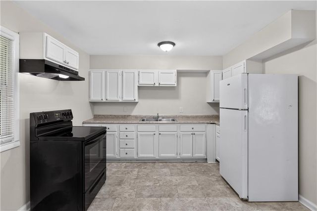 1420 E 82nd Street, Kansas City, MO 64131