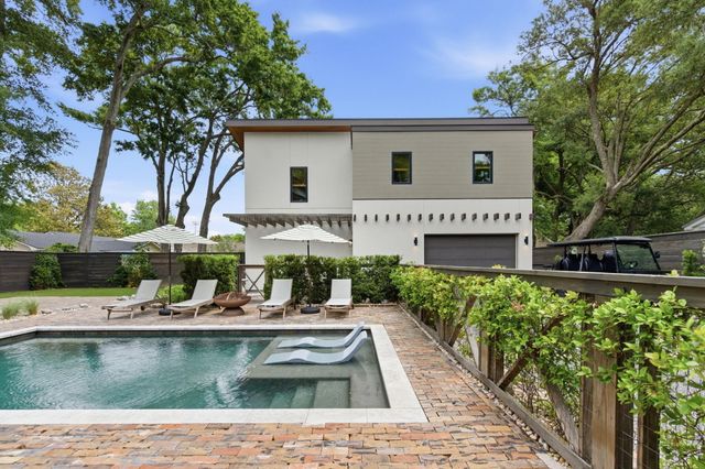 606 Simmons Street, Mount Pleasant, SC 29464
