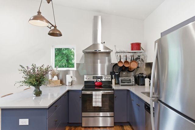 606 Simmons Street, Mount Pleasant, SC 29464