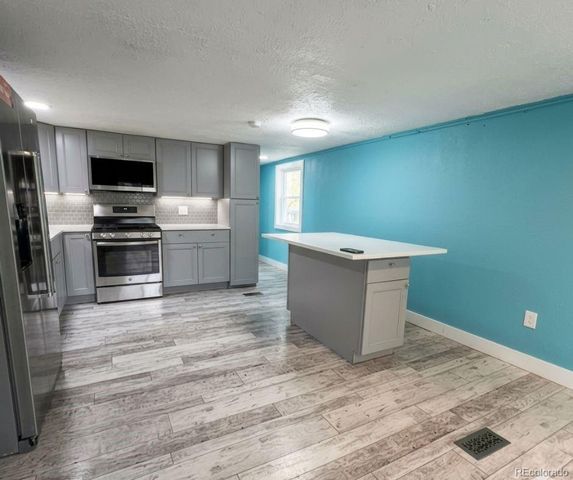 16431 E Colfax Avenue, Aurora, CO 80011