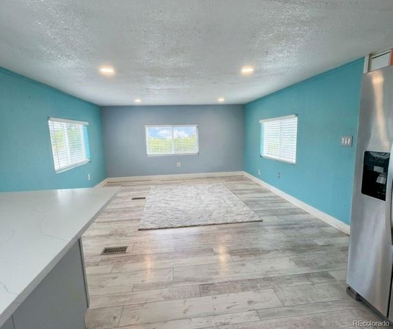 16431 E Colfax Avenue, Aurora, CO 80011