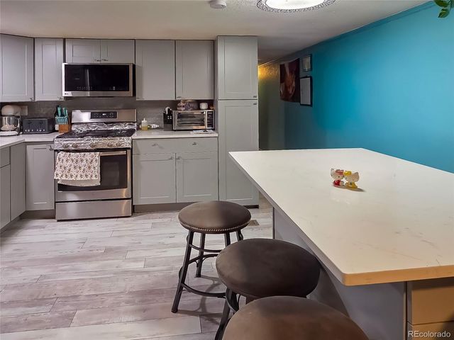 16431 E Colfax Avenue, Aurora, CO 80011