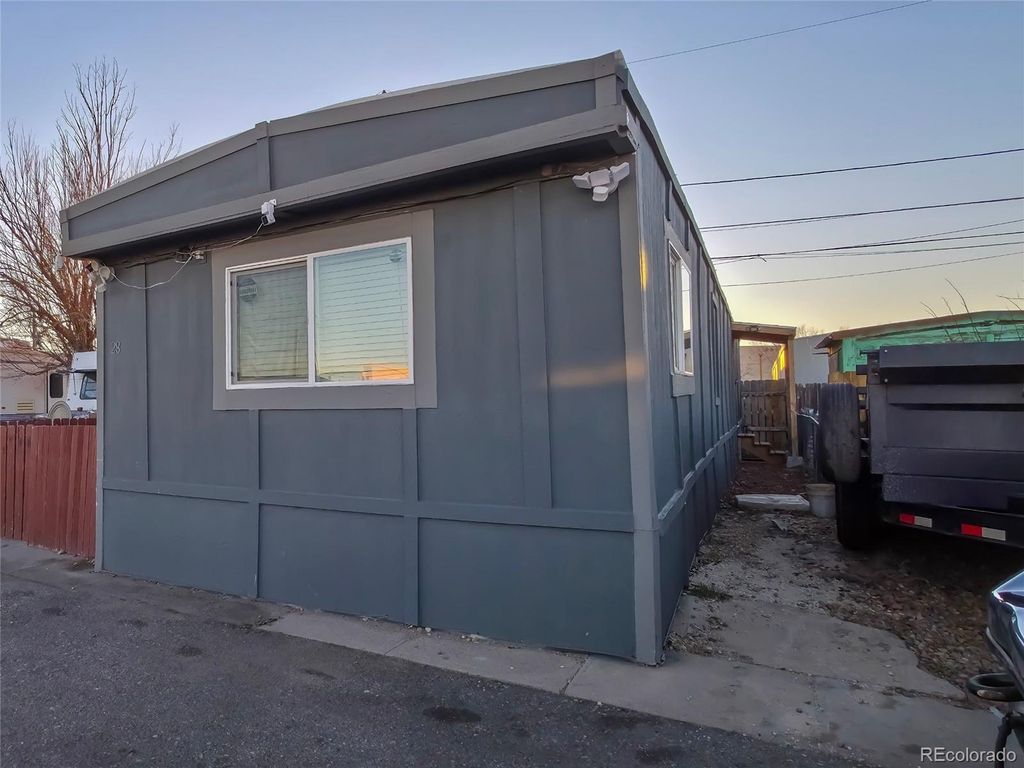 16431 E Colfax Avenue, Aurora, CO 80011