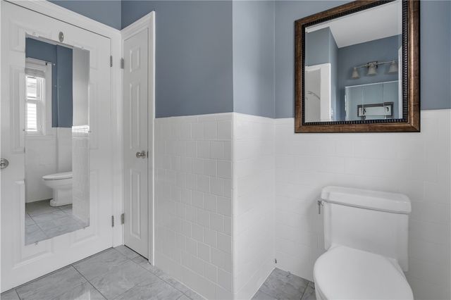 711 Academy Avenue 2, Providence, RI 02908