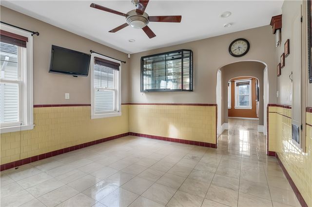 711 Academy Avenue 2, Providence, RI 02908