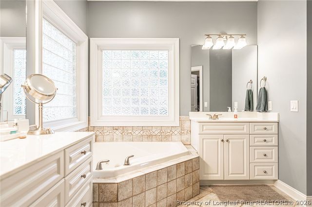 725 Lake Forest Drive E, Pinehurst, NC 28374