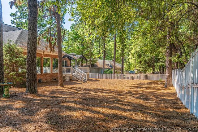 725 Lake Forest Drive E, Pinehurst, NC 28374