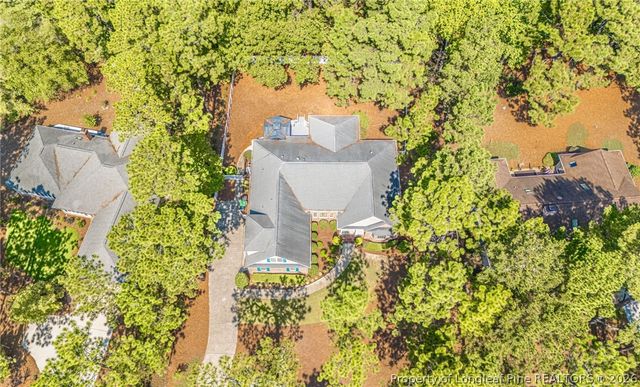 725 Lake Forest Drive E, Pinehurst, NC 28374
