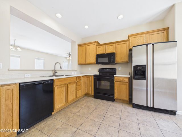 10410 E Painted Turtle Lane, Tucson, AZ 85747