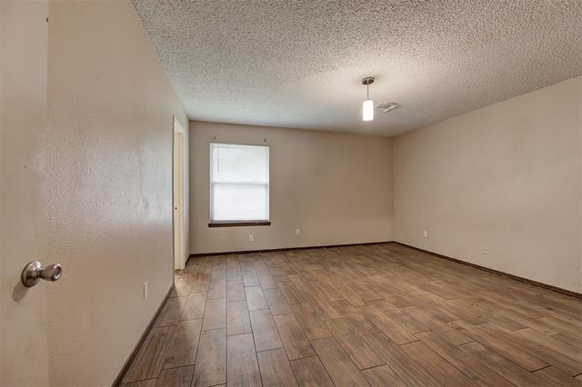8917 NW 83rd Street, Oklahoma City, OK 73132