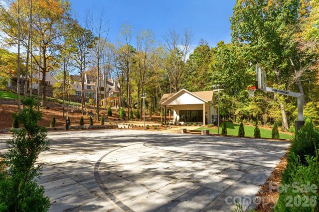 433 Highland Forest Drive, Charlotte, NC 28270