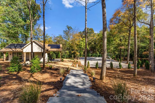 433 Highland Forest Drive, Charlotte, NC 28270