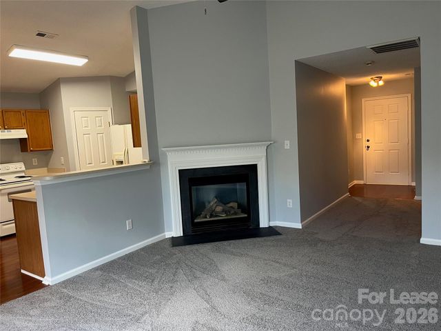 3043 Willamette Valley Drive, Charlotte, NC 28215
