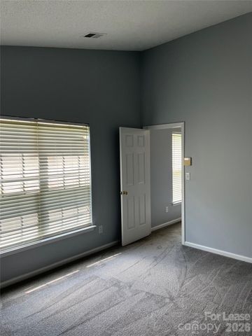 3043 Willamette Valley Drive, Charlotte, NC 28215